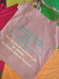 tote imprimé humour raclette Fendant – sac coton rose Montote Vaud Romandie